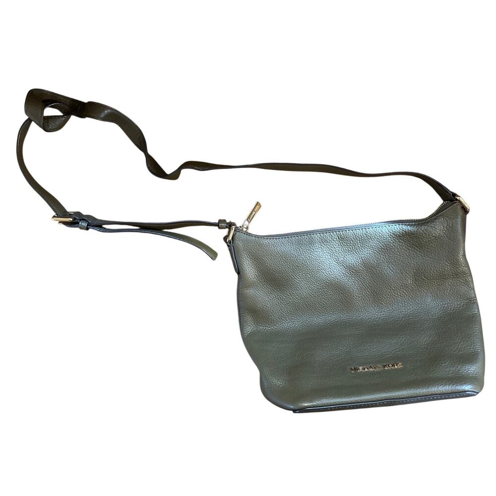 Women Michael Kors Olive Green Shoulder Bag Purse Pebbled Leather AP-1504